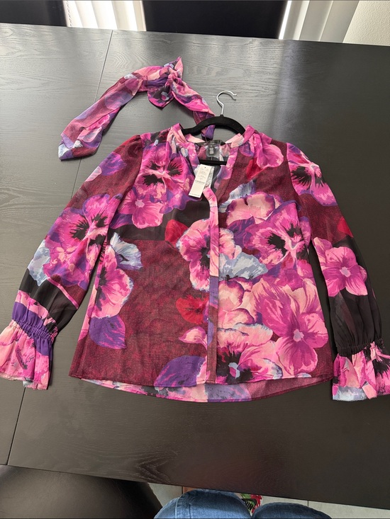White House Black Market Tops - White House Black Market - Tie-Neck Floral Blouse in Pink/Purple